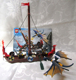 LEGO 7016 VIKING BOAT VS THE WYVERN DRAGON 2005  RETIRED USED 1 PART MISSING