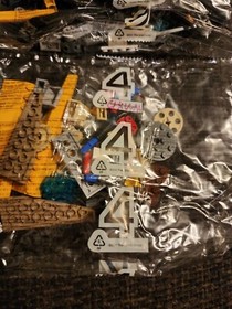 LEGO LEGENDS OF CHIMA: Laval's Royal Fighter (70005)