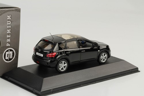 Nissan Qashqai SUV 2007 Negro 1:43 Triple9 Premium