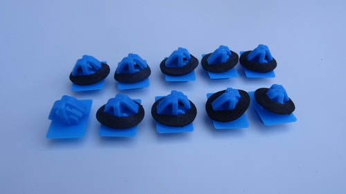 FORD SIDE DOOR SILL COVER MOULDING TRIM CLIPS