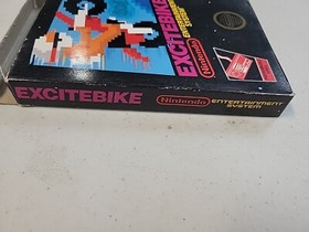 Excitebike (Nintendo Entertainment System, 1985) NES CIB