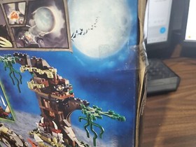 LEGO Monster Fighters 9463 The Werewolf 2b4