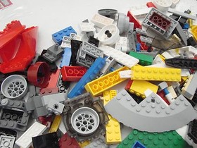 4.65 pound Lego lot 1 Kreo Set Transformer A2201 Bionicles, 8592,figures parts+