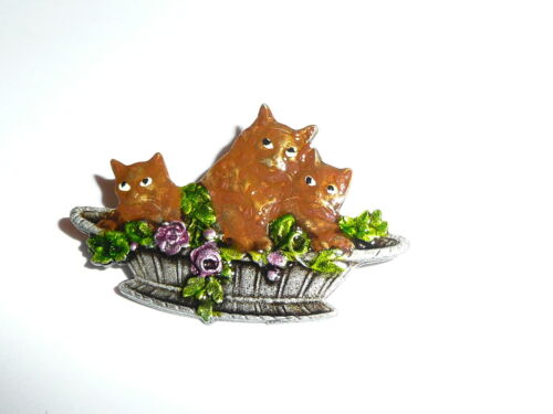 Brown Cats Basket Button 1-1//2/" x 1/" Kitty Cats in Basket Metal Shank Button