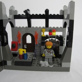 LEGO 4705 Harry Potter: Snape's Class. Complete with instructions, no box