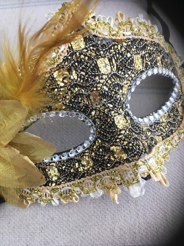 Mascarade Or Ball Tie On Mask Fancy Dress Mask With Glitter Gold Ladies Mask
