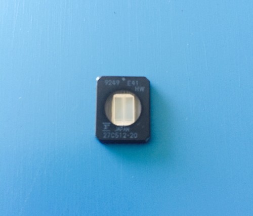 27C512-20 FUJITSU IC 64K X 8 UVPROM 200ns CQCC 32 PIN CERAMIC MBM27C512-20