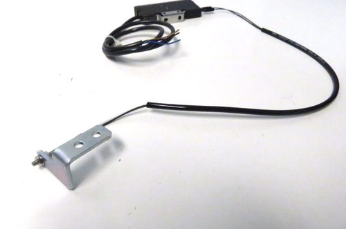 Omron E32-C31 Fiber Optic Sensor w// Omron E3X-DA41-S Photoelectric Switch