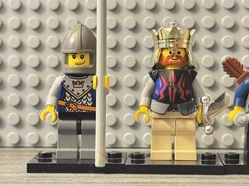 LEGO Castle Fantasy Era Crown Knight King Minifigure Lot with Weapons 7090