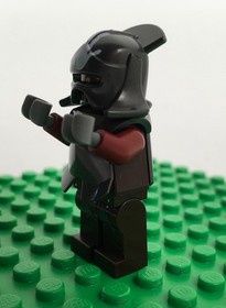 Lego Lord of the Rings Minifigure LOR022 Uruk-Hai Orc Handprint Helmet LOTR 9476