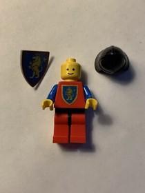 LEGO Crusader Lion Minifigure with Shield Castle Crusaders 6060 Cas120 Pre-owned