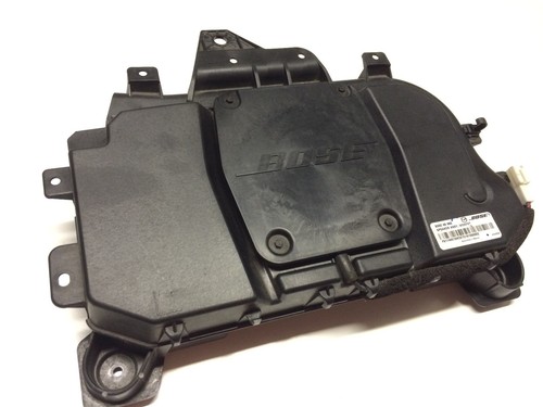MAZDA 3 Sport 2.0 150HP sistema de sonido Bose Sub Woofer CD Sterio B33D66960 04-08