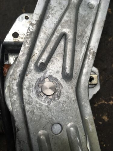 2 Maserati M138 Coupe Spyder GranSport Window Regulator Repair Pin Pair