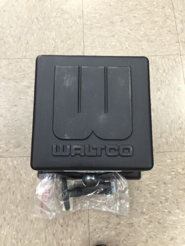 Motor Truck Replacement Waltco OEM Liftgate Pump Cover w// Bungee 10090450