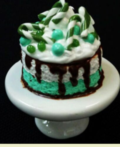 1:12 Scale Cake With Chocolate Icing Tumdee Dolls House Miniature Shop NC58