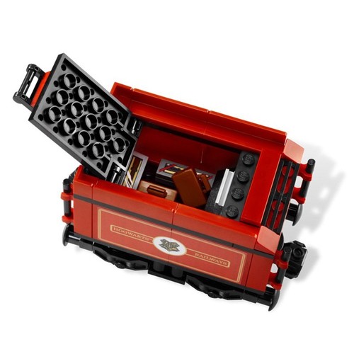 Jeu de construction générique type Harry Potter Train Poudlard Express 4841