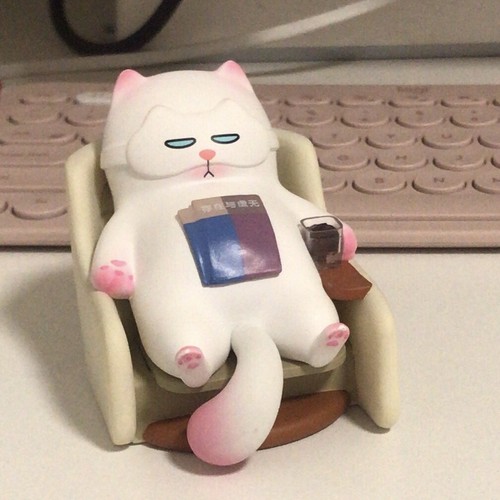 POP MART x VIVI CAT Lazily Lying Series First-class Cabin Mini Figure Art Toy