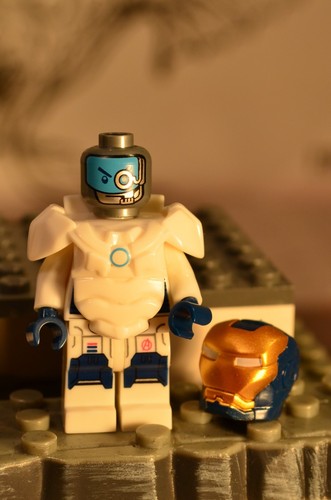 Marvel Super heroes White ULTIMATE LEGION Iron-Man w//t ARMOR figure USA
