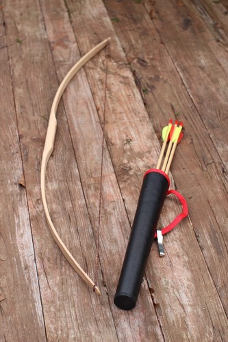 Handcrafted Traditional Youth Training Bow Hickory Right Hand Heavy 12 arrows