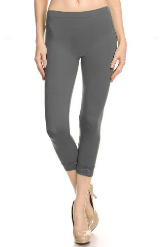 Solid Seamless Stretchable Capri Under Knee Leggings with Lace Detail S//M~M//L