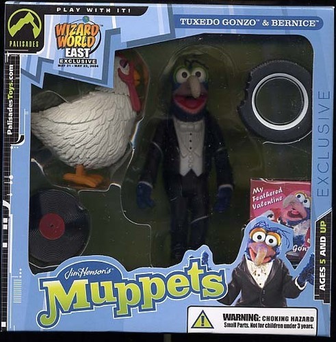 MUPPETS EXCLUSIVE GONZO TUXEDO BERNICE FIGURE BOX SET Statue WIZARD WORLD