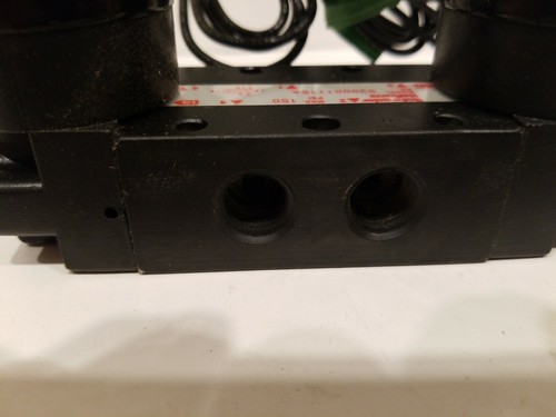 PARKER 52000-1115A 4-way 2pos Double Solenoid Valve 1//4/" 150psi 120//60 H74