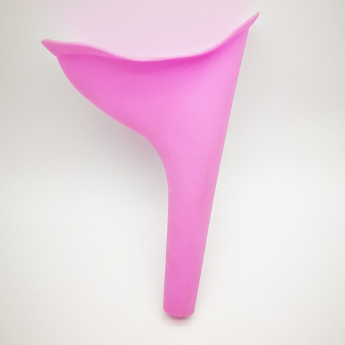 Car Portable Standing Urinal Pot Women Female Stand UP Pee Cup Urination Device