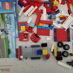 LEGO CITY: Lego City Starter Set 60023 with Box Manuals INCOMPLETE