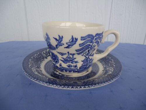 eit  blue willow pattern tea cup & saucer set england 