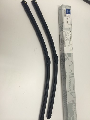 Genuine Mercedes-Benz Clase C 204-Frente wiper blades A2048202200 Nuevo *