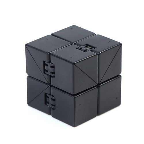 Infinity Cubo Mágico Dedo Juguete Oficina Flip cúbico Rompecabezas Cubos de alivio de tensión XA