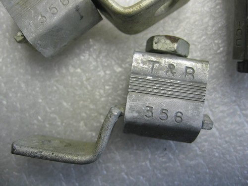 Thomas /& Betts 356 Mechanical Wire Terminal Lugs 1//0-4//0 3//8/" Hole T/&B Lot of 3