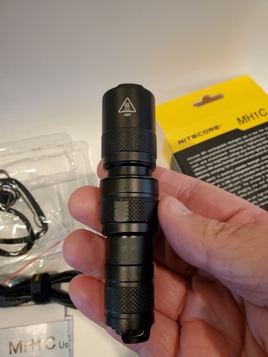 Details about / Nitecore MH1C Cree XM-L2 600 Lumens USB Rechargeable //Battery RCR-123A