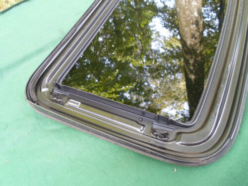 Details about  / 2006 HONDA ACCORD SEDAN OEM YEAR SPECIFIC SUNROOF GLASS 2 BOLT DESIGN FREE SHIP