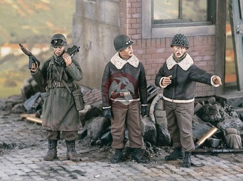 Verlinden 1//35 General George S Resin Patton and Staff WWII 3 Figures 1848