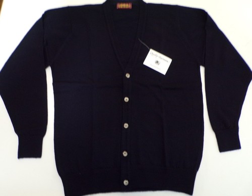 Cameron Scotland V neck 4 ply merino lambswool button Cardigan pockets 46/" Black