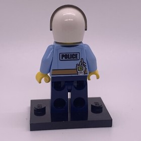 LEGO ® - City ™ - Set 60141 - Police Officer Shirt with Dark Blue Tie (cty0772)