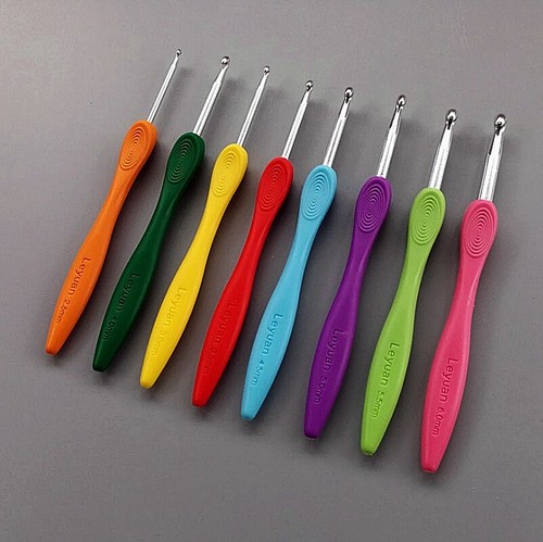 Häkelnadelset 8 Stück Häkelnadel Stricknadel 2.5-6mm Aluminium bunt Häkeln