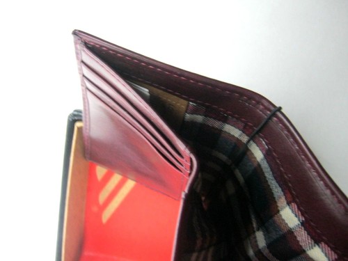 Dockers Men/'s Wallet Trifold 31DK110014 New NIB CORDOVAN