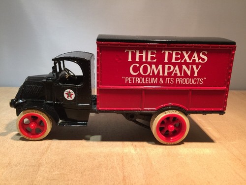 1925 MACK BULLDOG LUBRICANT DIE CAST DELIVERY TRUCK TEXACO #6 by ERTL #9040