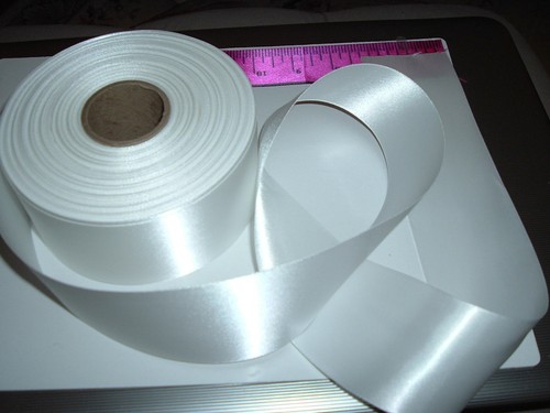 FREE SHIPPING OFFRAY 50 YD ROLL 2 1//4/" DF WHITE WEDDING SATIN RIBBON U.S.A