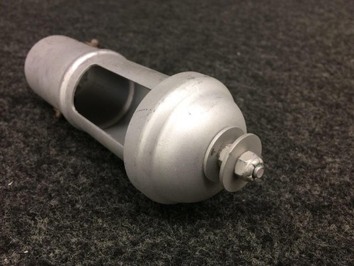 0413163-18 Cessna 172F Outlet Assy