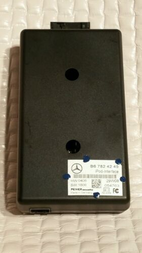 2009 Mercedes-Benz S550 4Matic IPOD Interface Control Module Unit Part B67824245