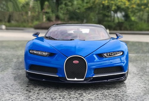 Bburago 1:18 Bugatti Chiron Diecast Alloy Model Roadster Car New in Box Blue