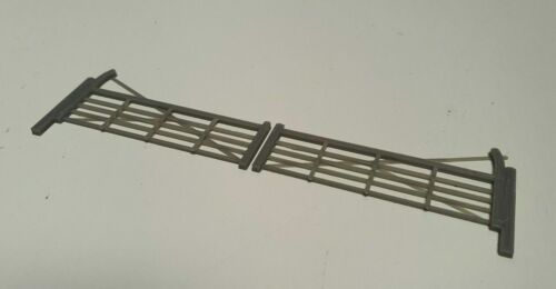 1:76-7 Pack Model Railway Miniature Scenery TYPES OF FARM GATES OO SCALE 