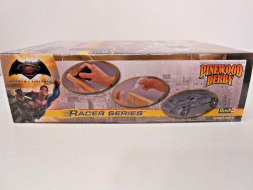 Revell Pinewood Derby Batmobile Racer Series Kit Complete Official Boy Scouts