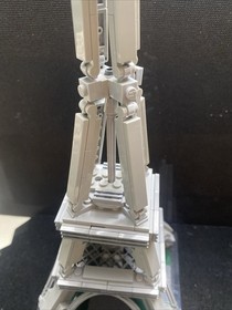 LEGO ARCHITECTURE The Eiffel Tower 21019 Complete Build - No Box Or Instructions