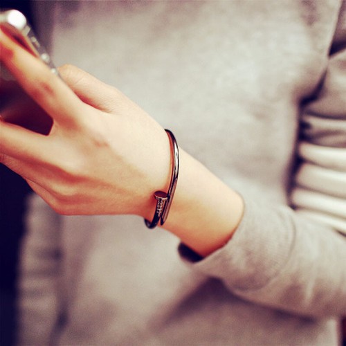 Bracelet Clou Luxe Strass en Titanium