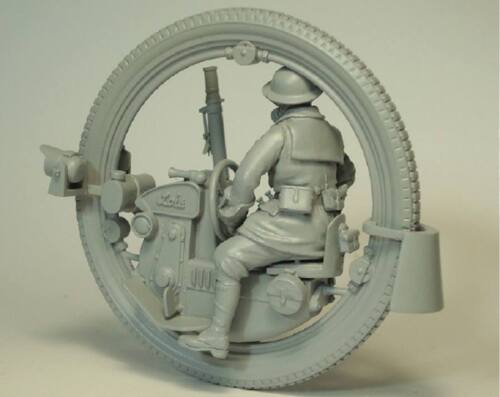 1/35 Resin Figure Model Kit Soldier with Moto 7 Heads Historical WWII Unpainted