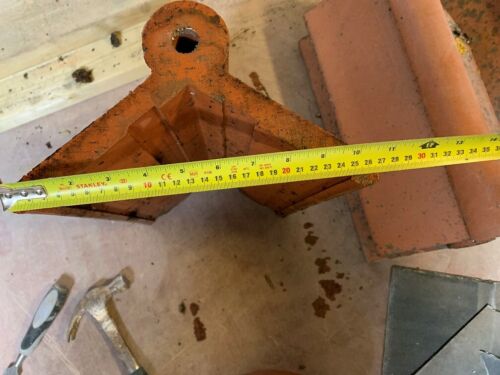 Reclaimed Red Roll Top Ridge Tiles 115 Degree Pitch